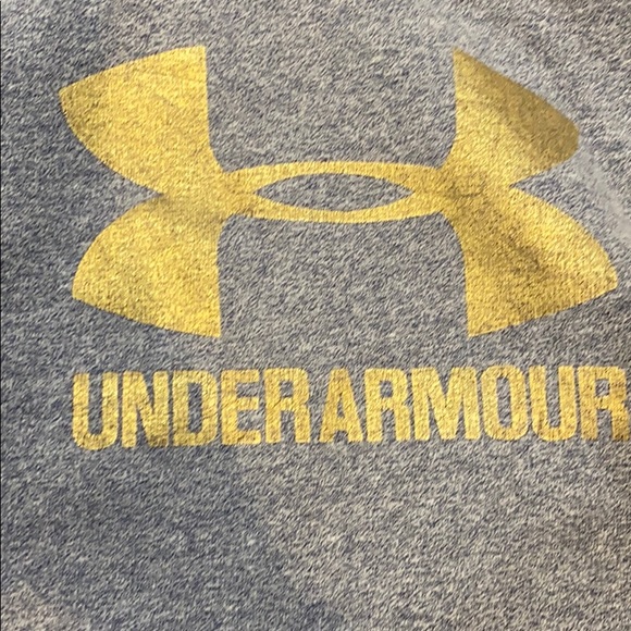 Girls under armor sweatshirt - Picture 2 of 2